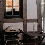 Modernisiertes Fachwerkhaus In Bei Bonn *