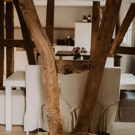 Modernisiertes Fachwerkhaus In Bei Bonn *