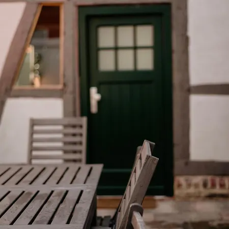 Modernisiertes Fachwerkhaus In Bei Bonn Dom wakacyjny