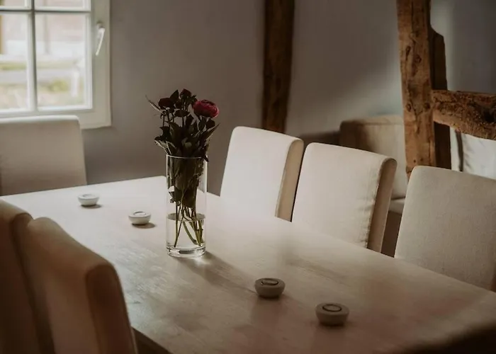 Modernisiertes Fachwerkhaus In Bei Bonn Hébergement de vacances Rheinbach