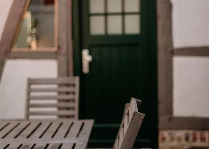 Modernisiertes Fachwerkhaus In Bei Bonn Hébergement de vacances